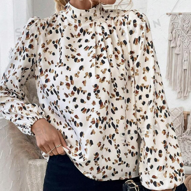 Longsleeved Leopard Brushstroke Patterned Button-Down Blouse in in White 