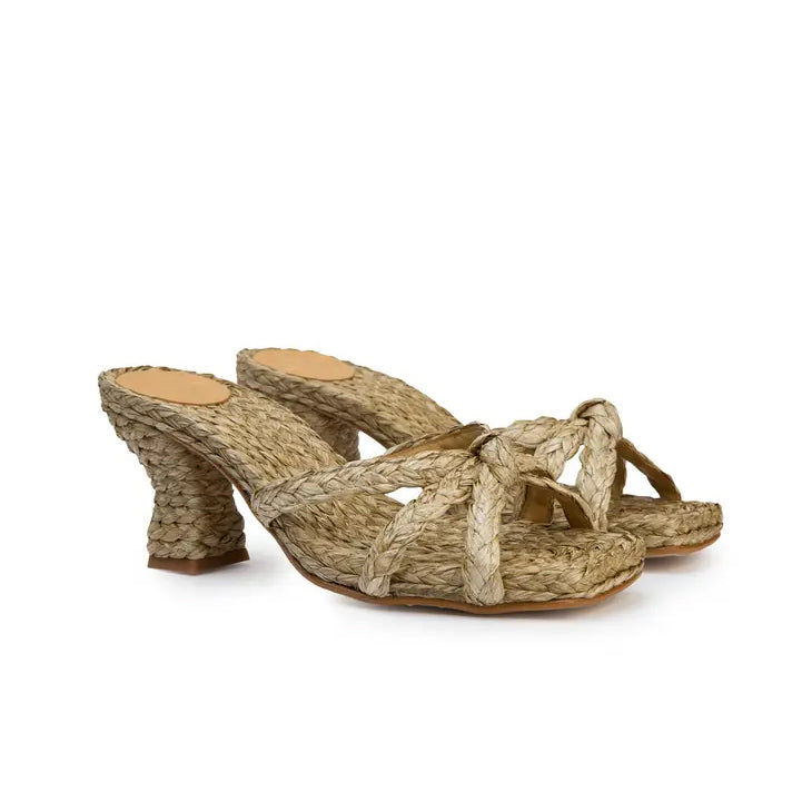 NANCY-STYLE NATURAL RAFFIA HEELED SANDAL BY BALTARINI, SPAIN - SIZE 9